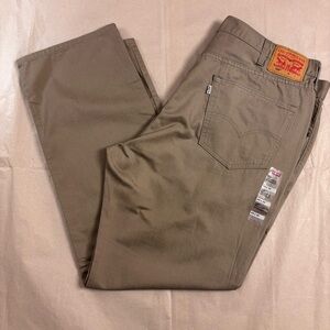 Levi's 559 New With Tags Tan 44 x 34 Jeans